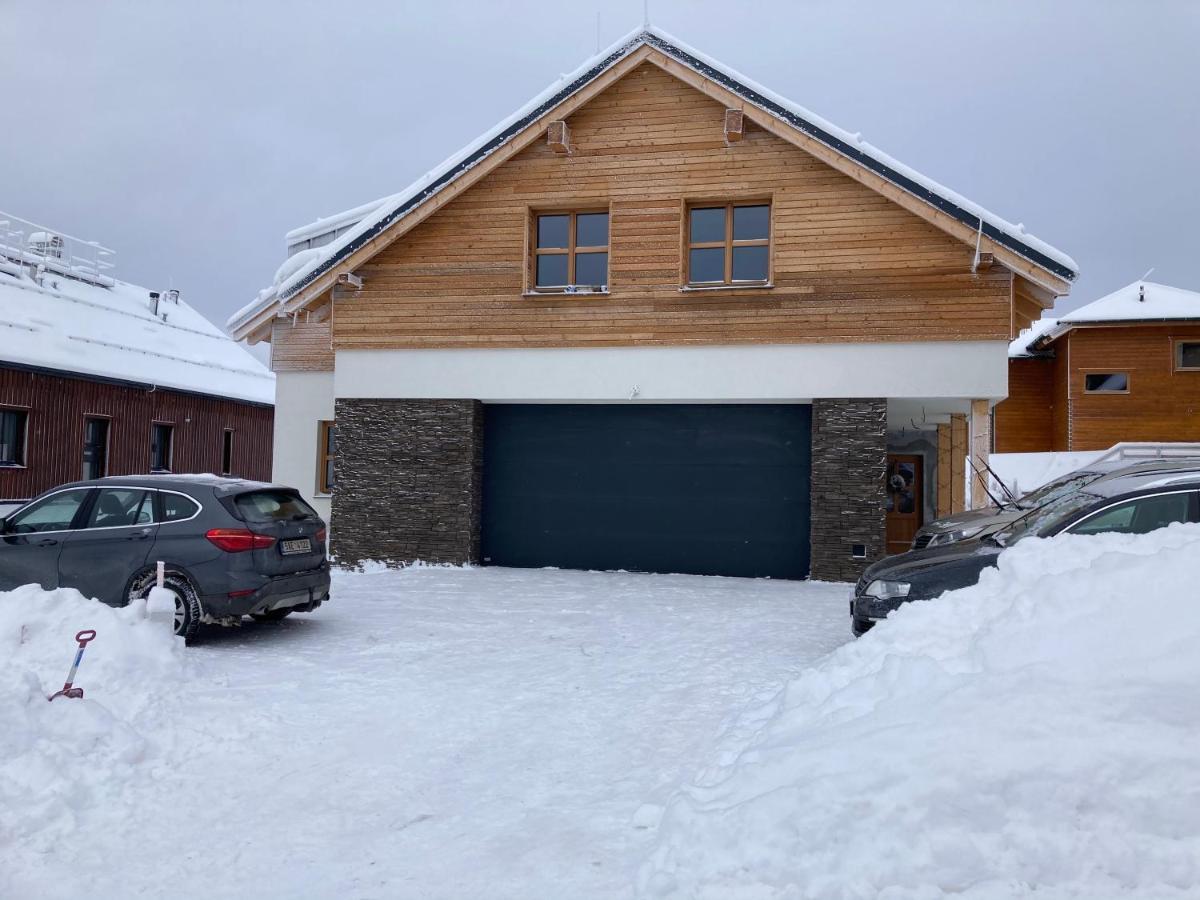 Apartmány Hacienda Boží Dar Bozi Dar Exterior foto